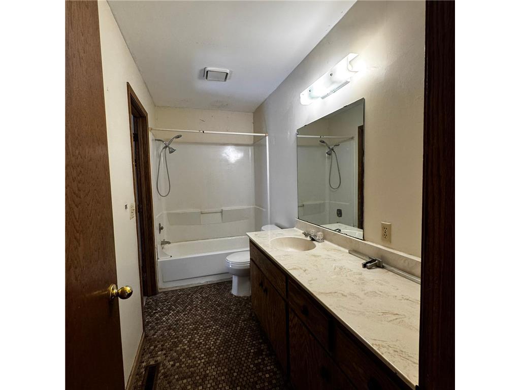 1821 28th Street NW Rochester MN 55901 7075239 image23
