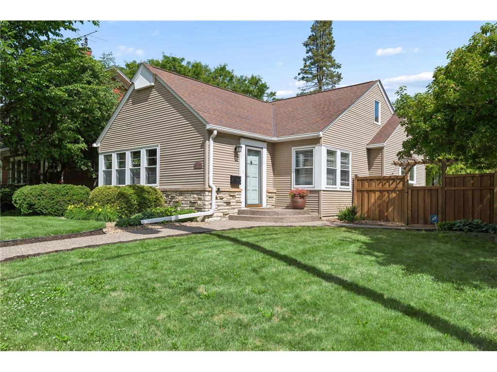 1821 Bohland Avenue Saint Paul MN 55116 7081749 image1