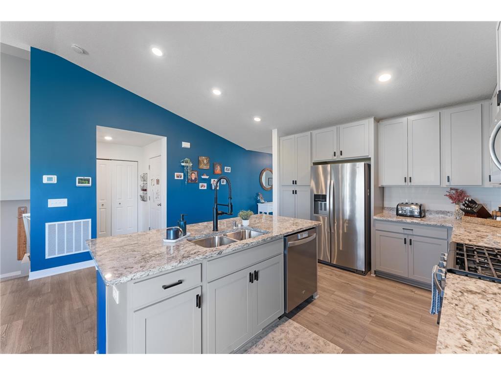 1821 Dauwalter Circle Carver MN 55315 6818172 image11