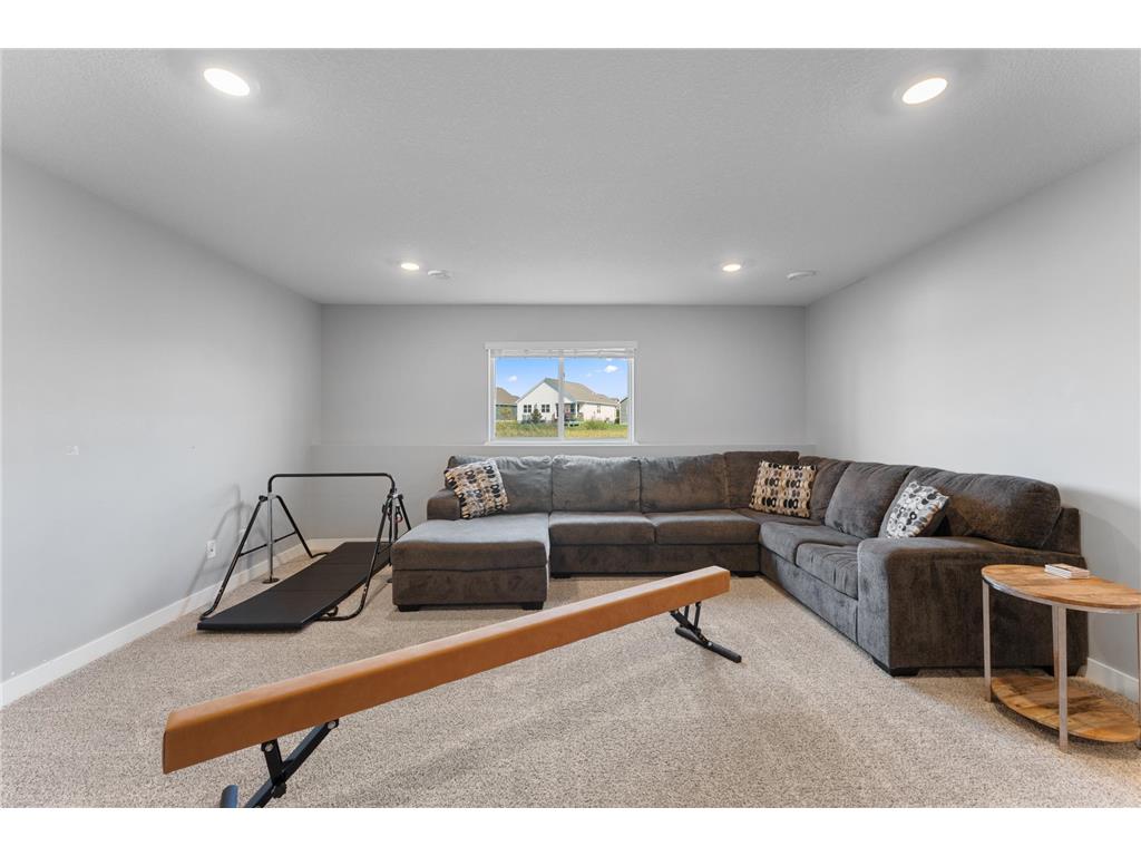 1821 Dauwalter Circle Carver MN 55315 6818172 image27