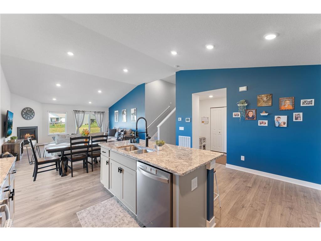 1821 Dauwalter Circle Carver MN 55315 6818172 image6