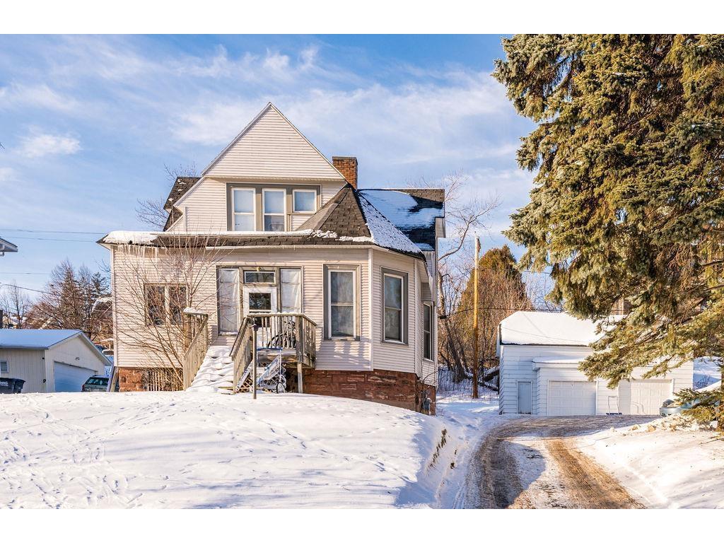 1821 E 1st Street Duluth MN 55812 7014475 image1