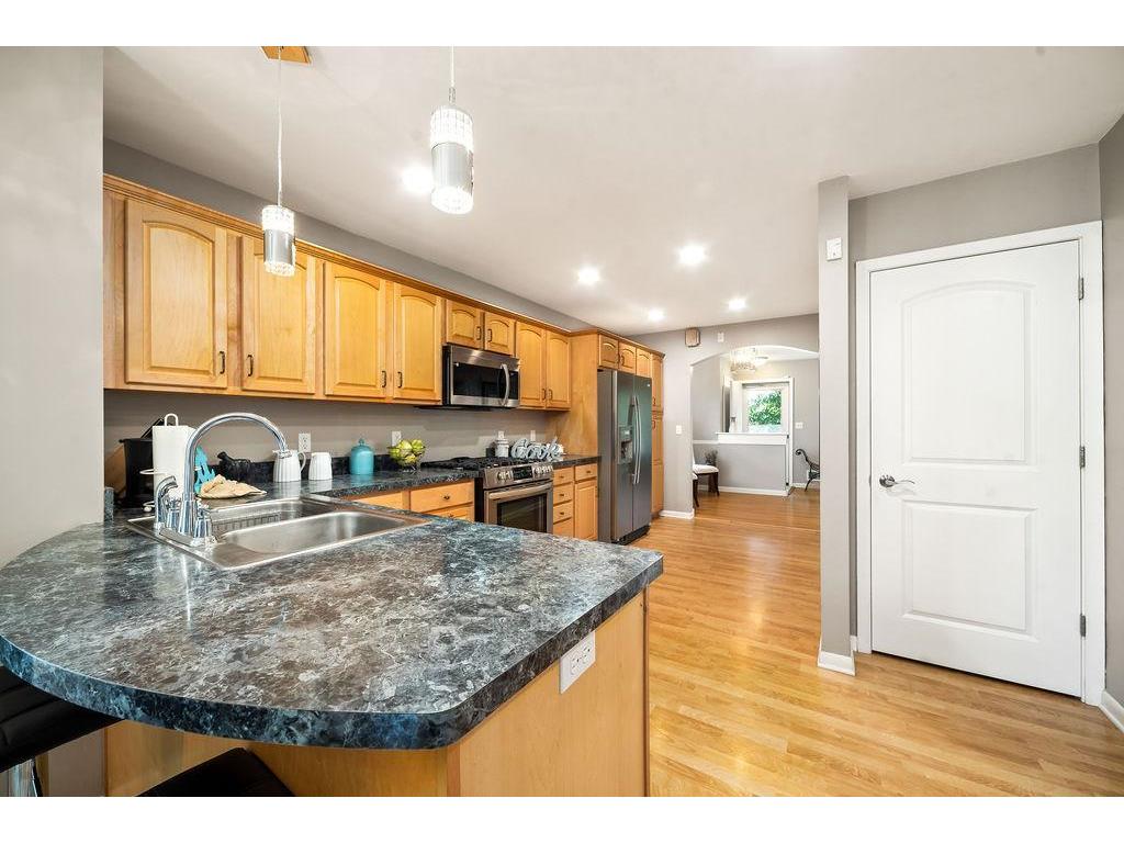 1821 Pennsylvania Avenue S Saint Louis Park MN 55426 - Lamplighter Park Pond 6403212 image1