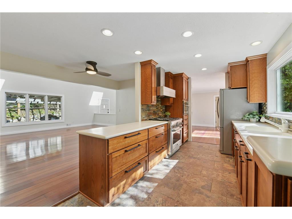 18213 Hermitage Way Minnetonka MN 55345 6789248 image10