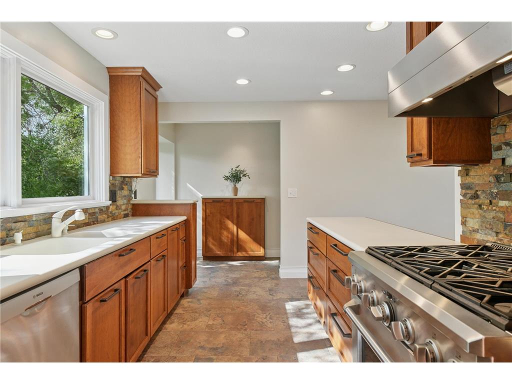 18213 Hermitage Way Minnetonka MN 55345 6789248 image11