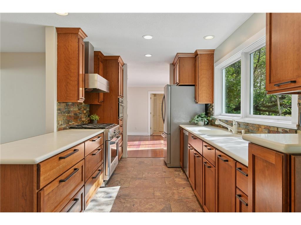 18213 Hermitage Way Minnetonka MN 55345 6789248 image3