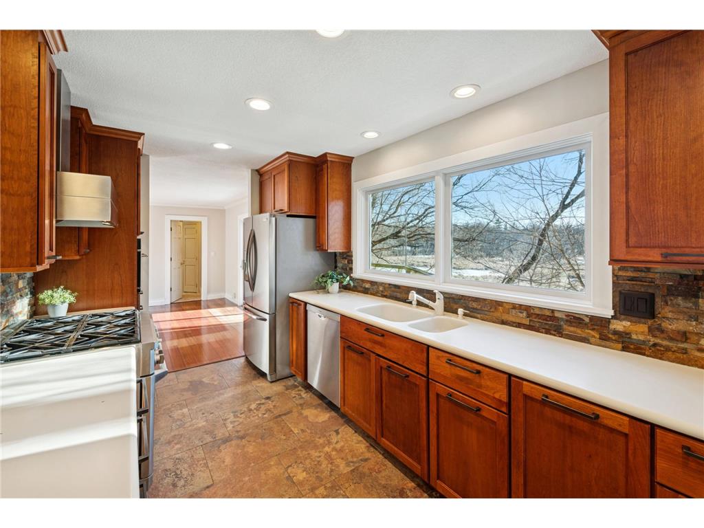 18213 Hermitage Way Minnetonka MN 55345 7012322 image3