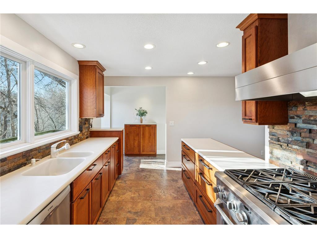 18213 Hermitage Way Minnetonka MN 55345 7012322 image8