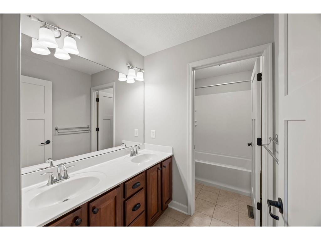 18214 62nd Place N Maple Grove MN 55311 7095069 image28