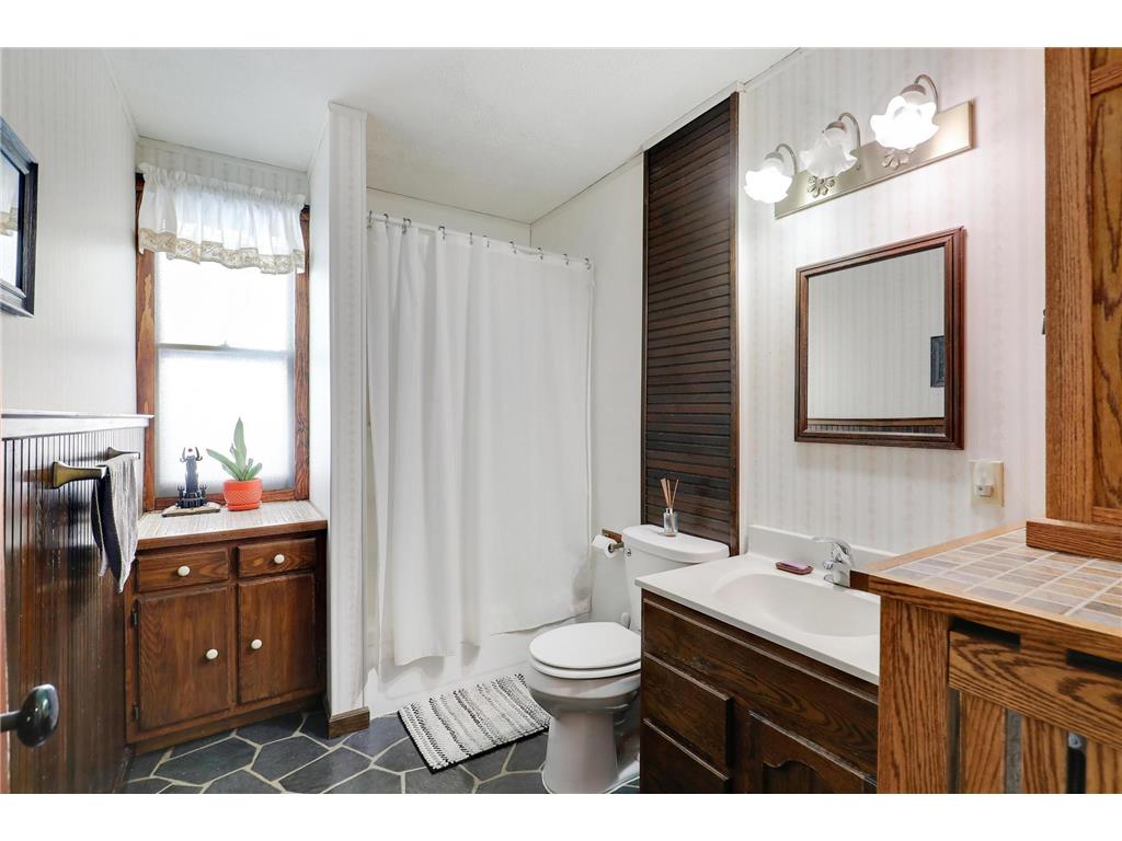 1822 Pierce Street NE Minneapolis MN 55418 7023393 image25