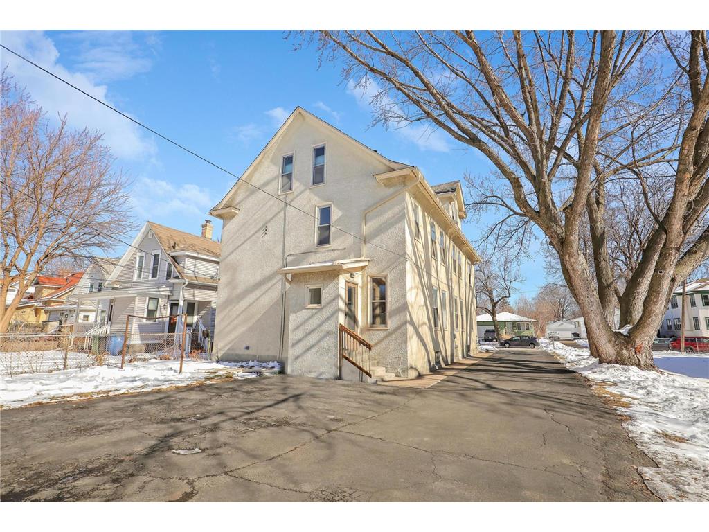 1822 Pierce Street NE Minneapolis MN 55418 7023393 image5