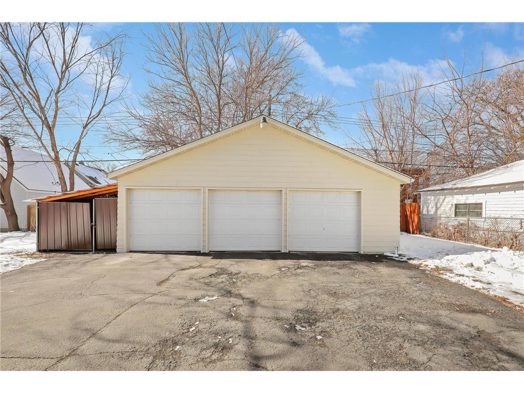 1822 Pierce Street NE Minneapolis MN 55418 7023393 image6