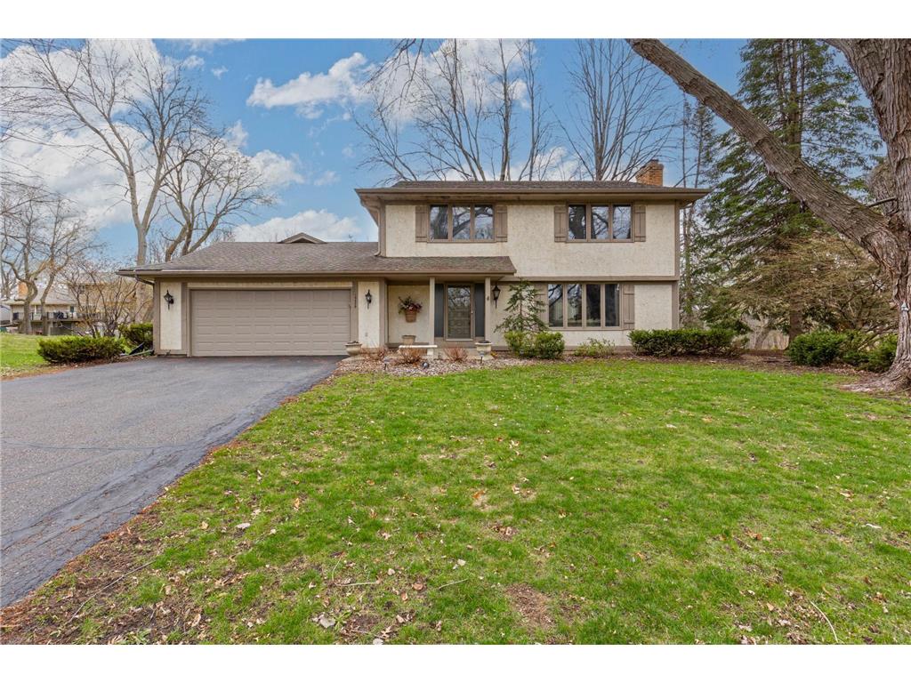 18225 S Shore Lane W Eden Prairie MN 55346 6522455 image1