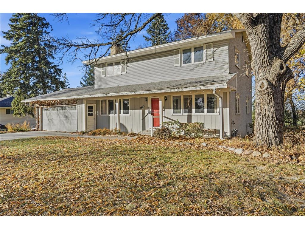 1823 Gramsie Road Arden Hills MN 55112 7006838 image1