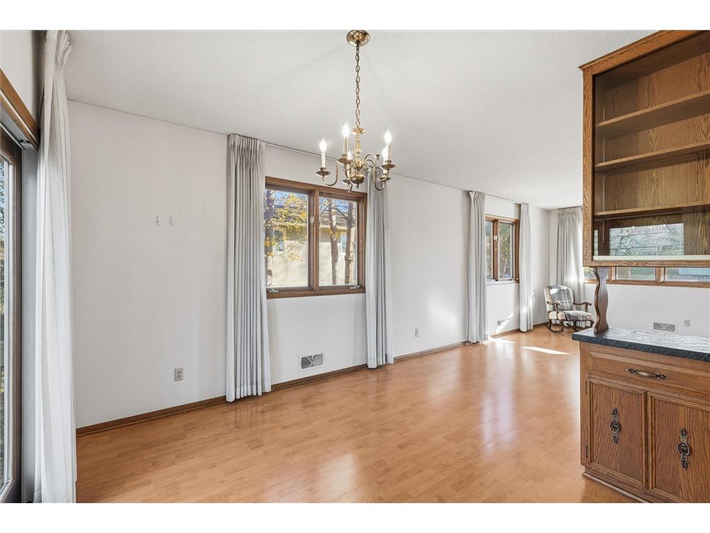 1823 Gramsie Road Arden Hills MN 55112 7006838 image11