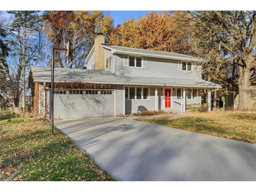 1823 Gramsie Road Arden Hills MN 55112 7006838 image2