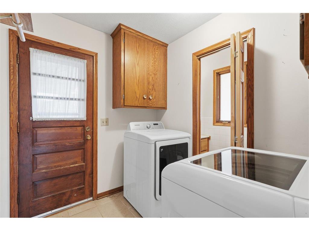 1823 Gramsie Road Arden Hills MN 55112 7006838 image23