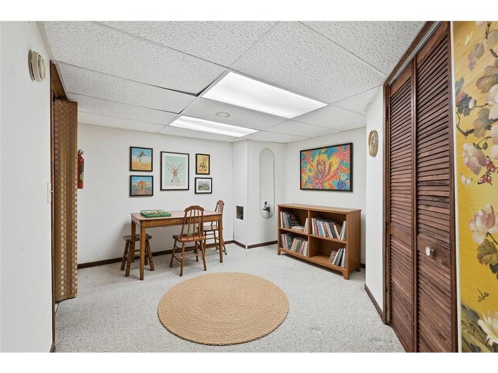 1823 Gramsie Road Arden Hills MN 55112 7006838 image40