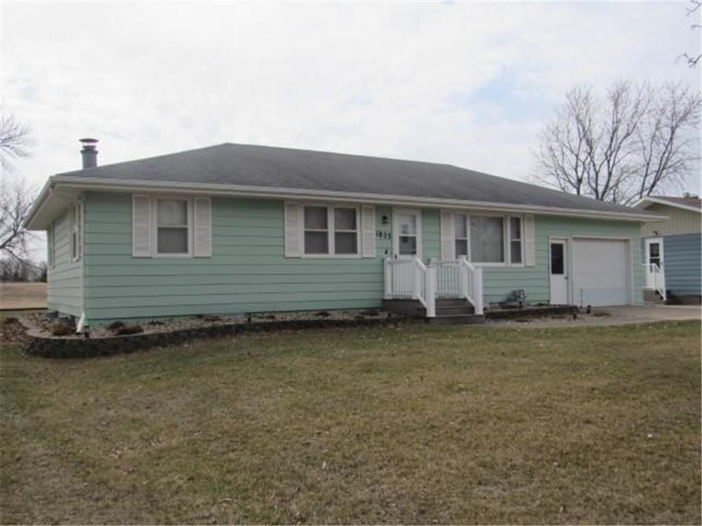 1823 S Shore Drive Worthington MN 56187 6505845 image1