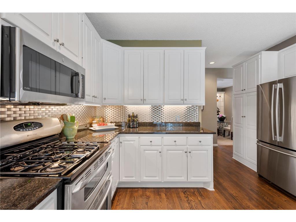 18233 Croixwood Lane, Eden Prairie, MN, 55347 MLS 6487590 Edina Realty