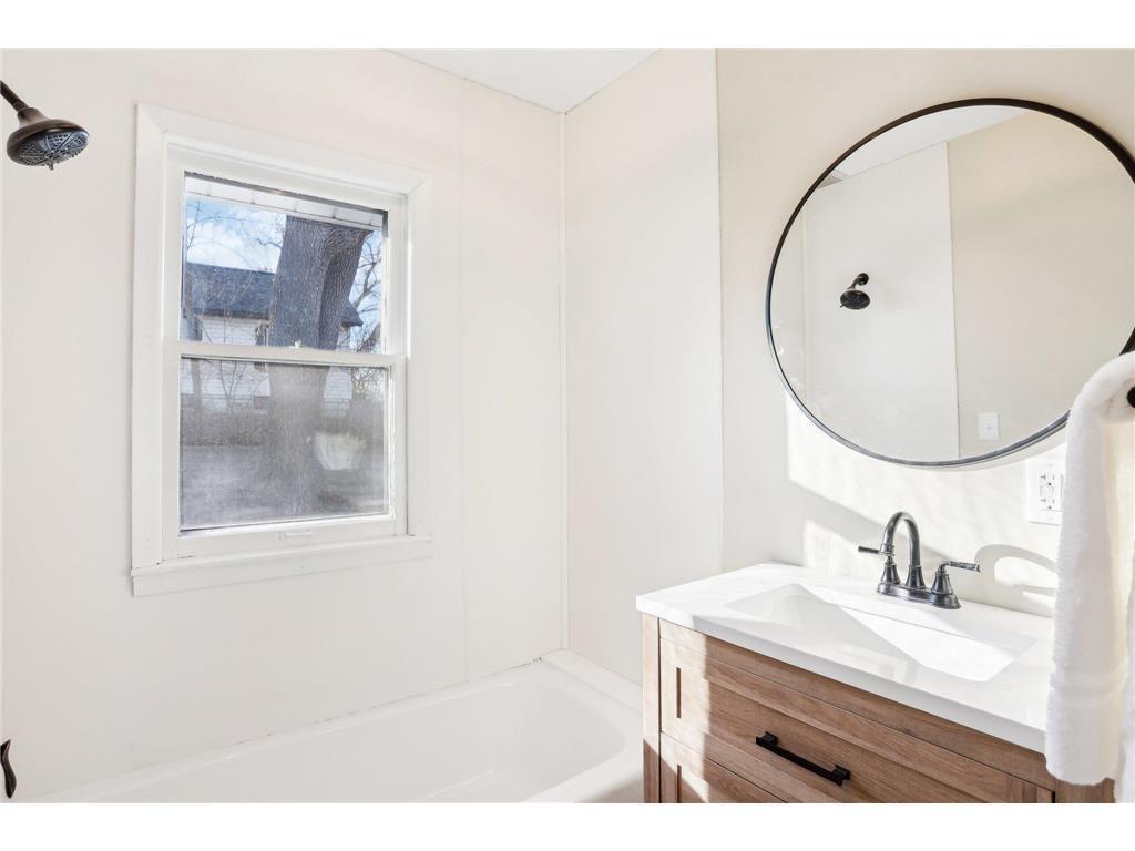 1824 & 1822 Stillwater Avenue E Saint Paul MN 55119 6821615 image16