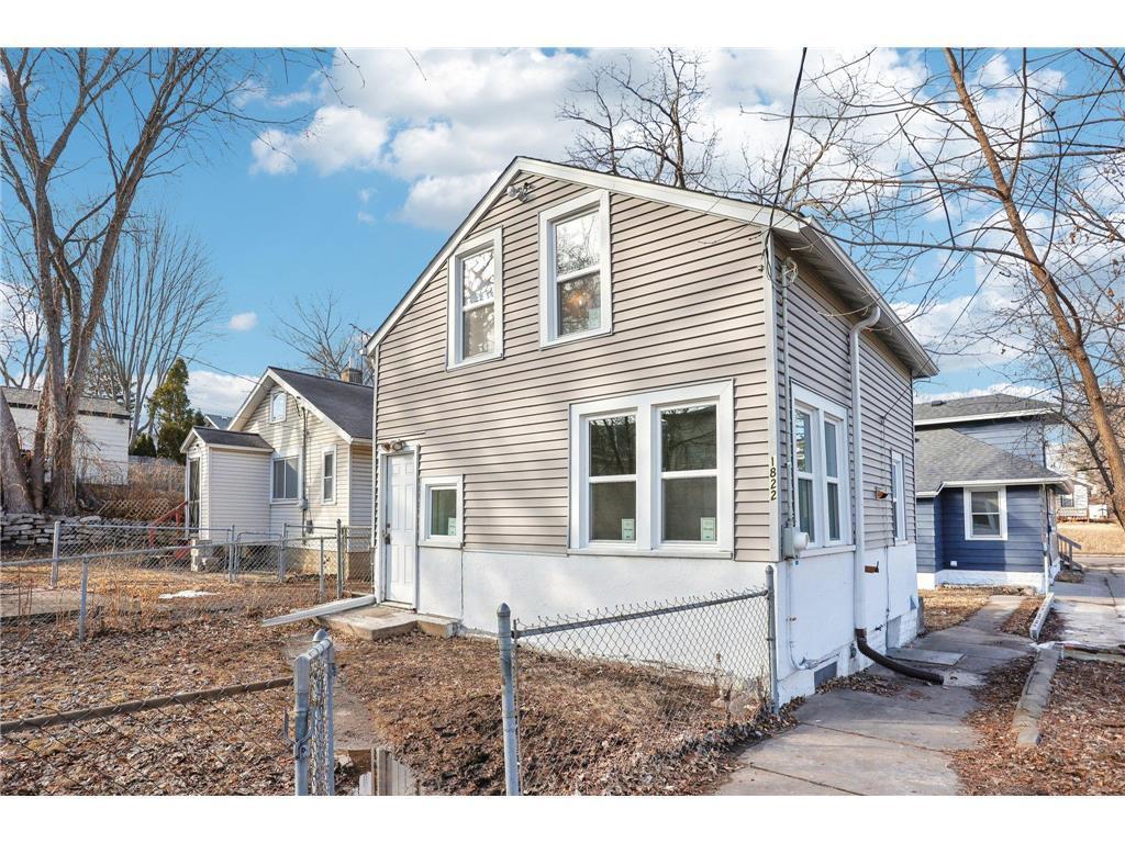 1824 & 1822 Stillwater Avenue E Saint Paul MN 55119 6821615 image2