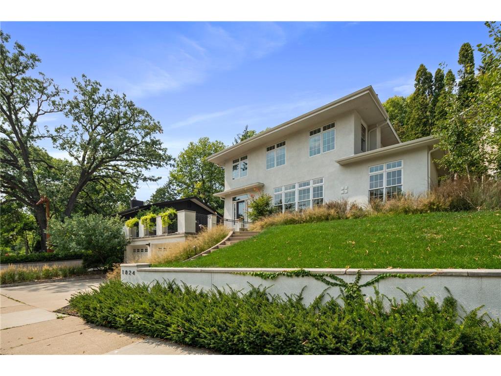 1824 Oliver Avenue S Minneapolis MN 55405 6724325 image1