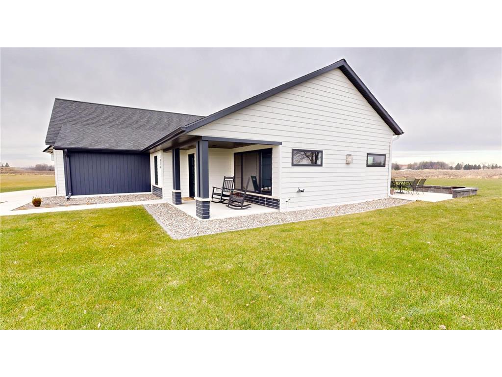 1824 Shady Lane NE Willmar MN 56201 6819846 image4