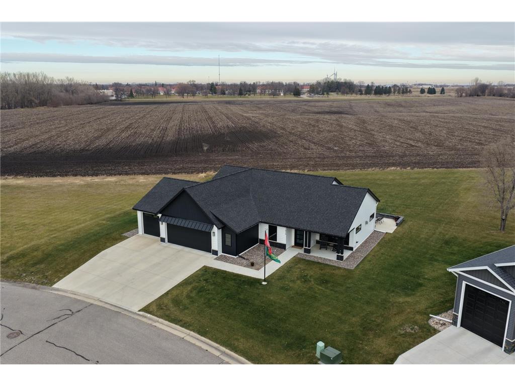 1824 Shady Lane NE Willmar MN 56201 6819846 image52