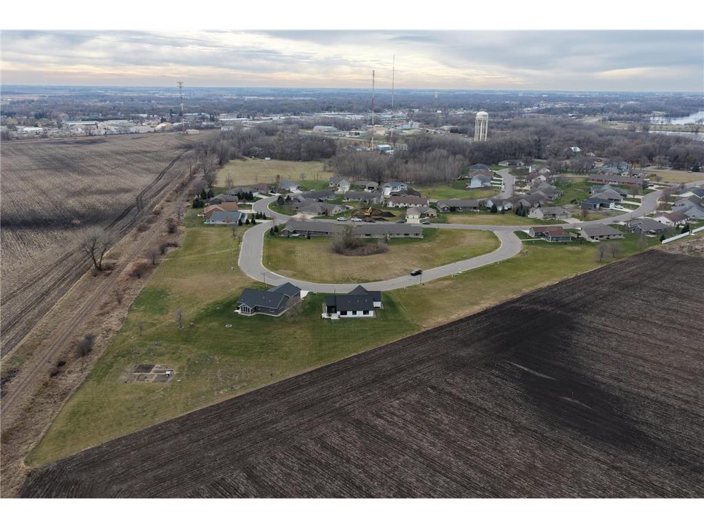 1824 Shady Lane NE Willmar MN 56201 6819846 image60