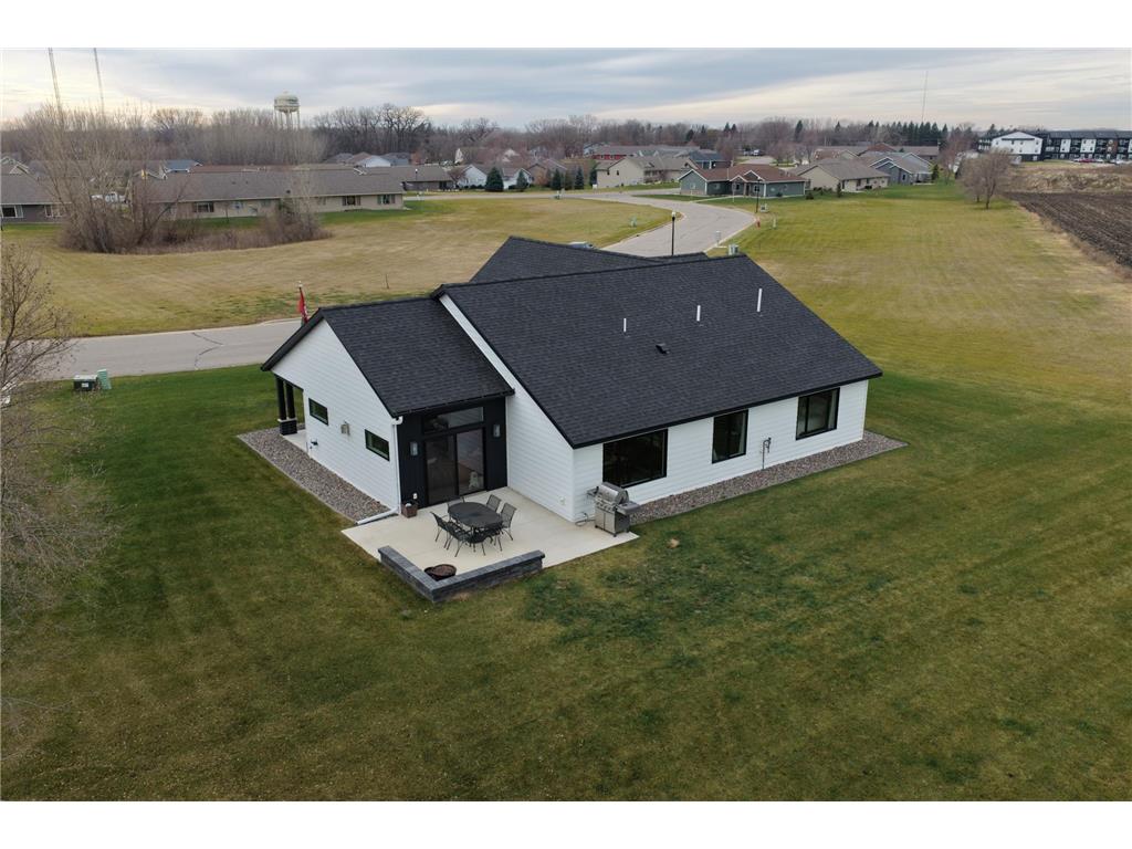 1824 Shady Lane NE Willmar MN 56201 6819846 image61