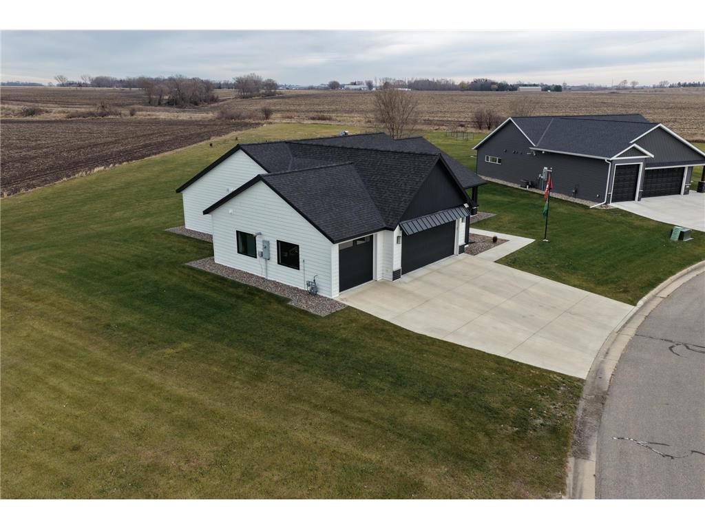 1824 Shady Lane NE Willmar MN 56201 6819846 image65