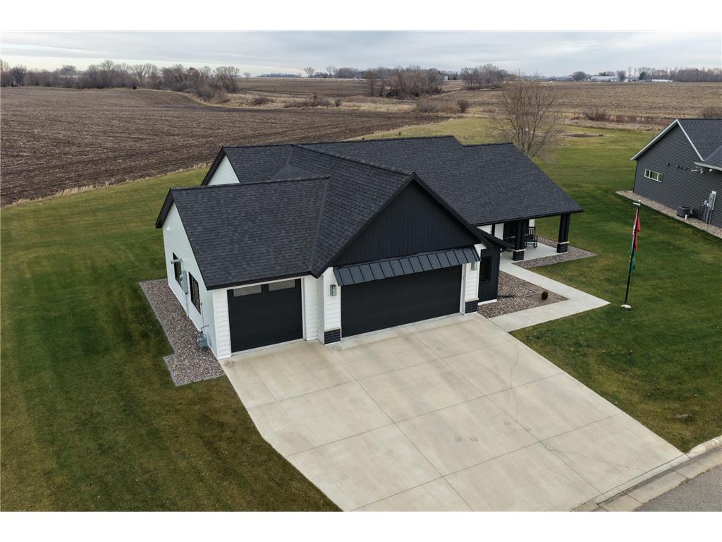 1824 Shady Lane NE Willmar MN 56201 6819846 image66