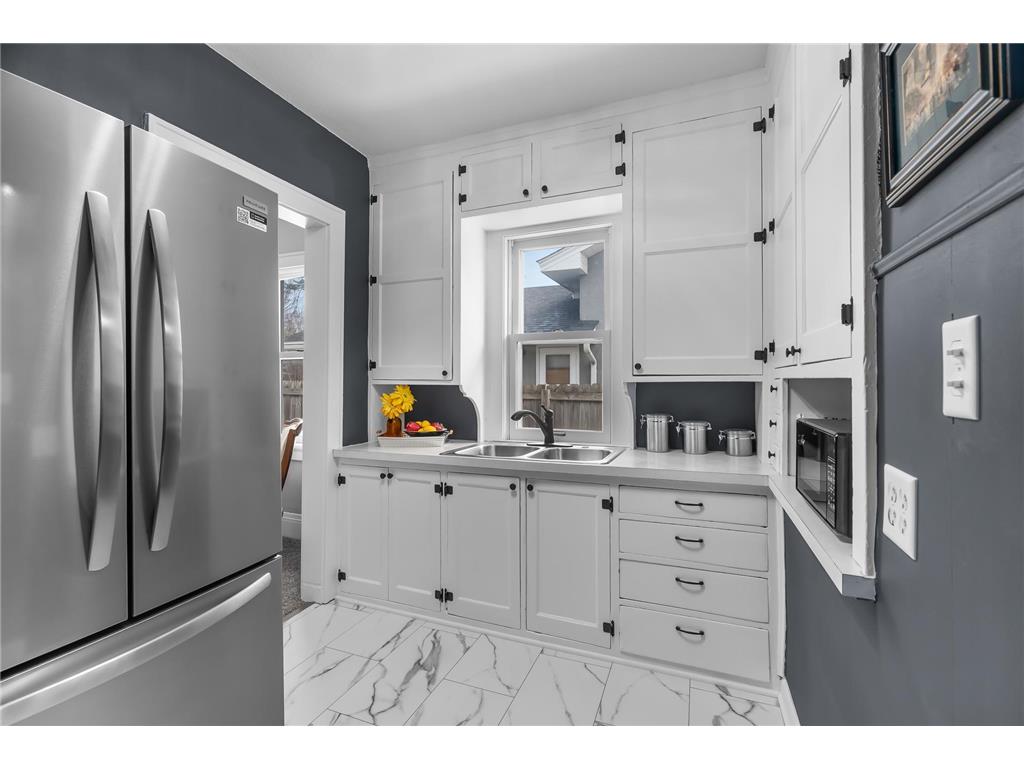 1824 Sims Avenue Saint Paul MN 55119 7003881 image16