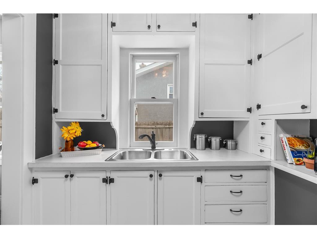 1824 Sims Avenue Saint Paul MN 55119 7003881 image17