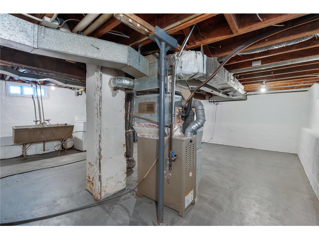 1824 Sims Avenue Saint Paul MN 55119 7003881 image23