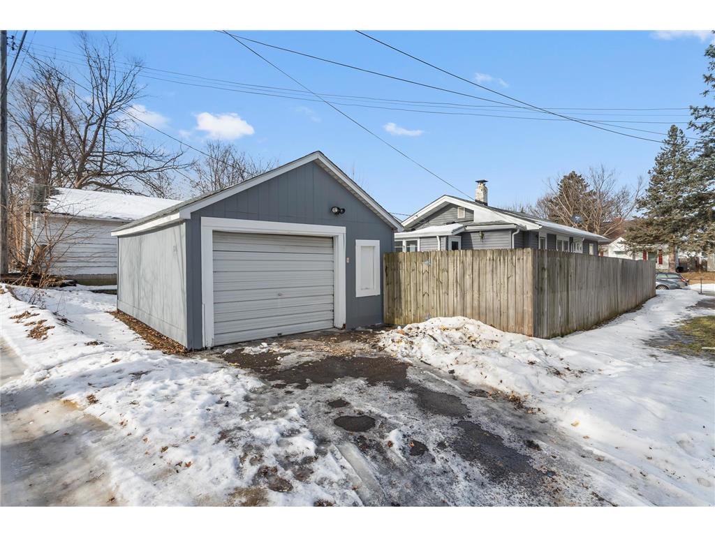 1824 Sims Avenue Saint Paul MN 55119 7003881 image8