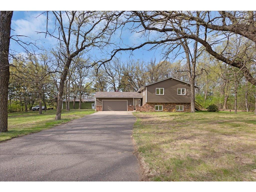 1825 203rd Avenue NW Oak Grove MN 55011 7068250 image1