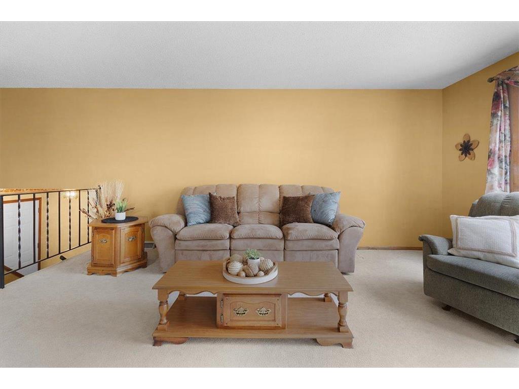 1825 203rd Avenue NW Oak Grove MN 55011 7068250 image10