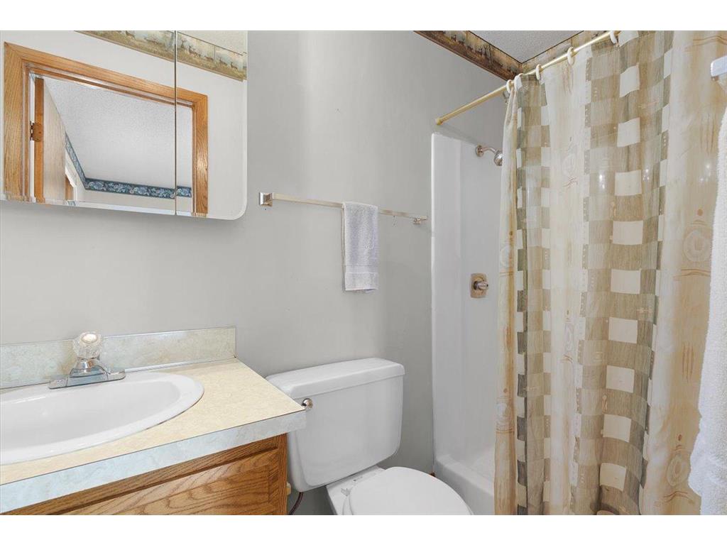 1825 203rd Avenue NW Oak Grove MN 55011 7068250 image35