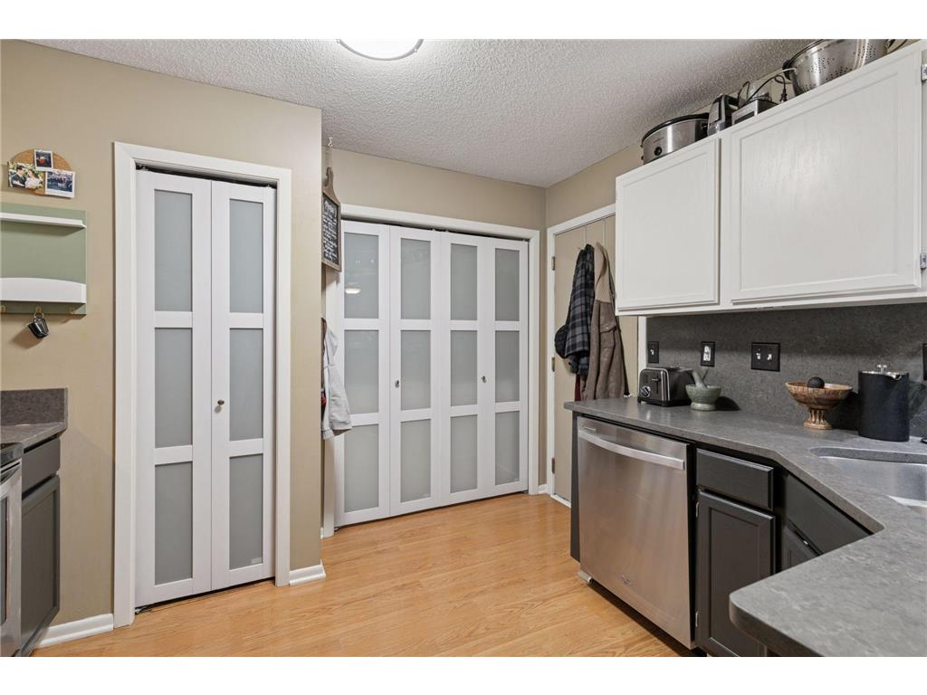 1825 Donegal Drive #10 Woodbury MN 55125 6806645 image25