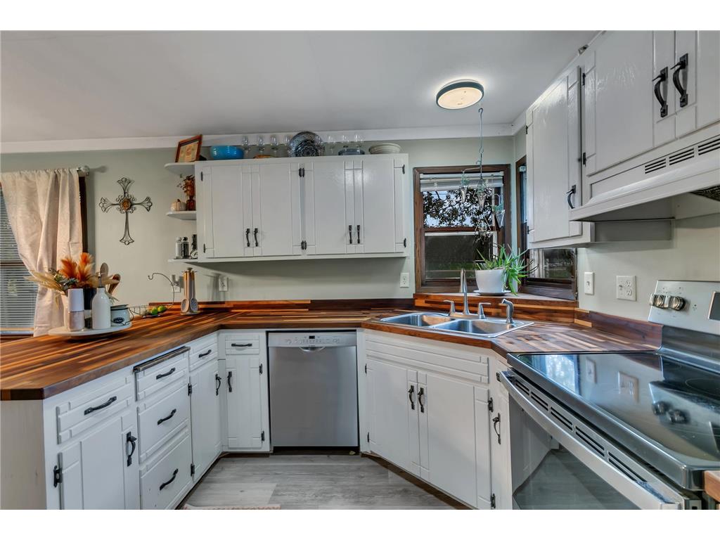 1825 Frontage Road N Waite Park MN 56387 - Sauk River 6803225 image26