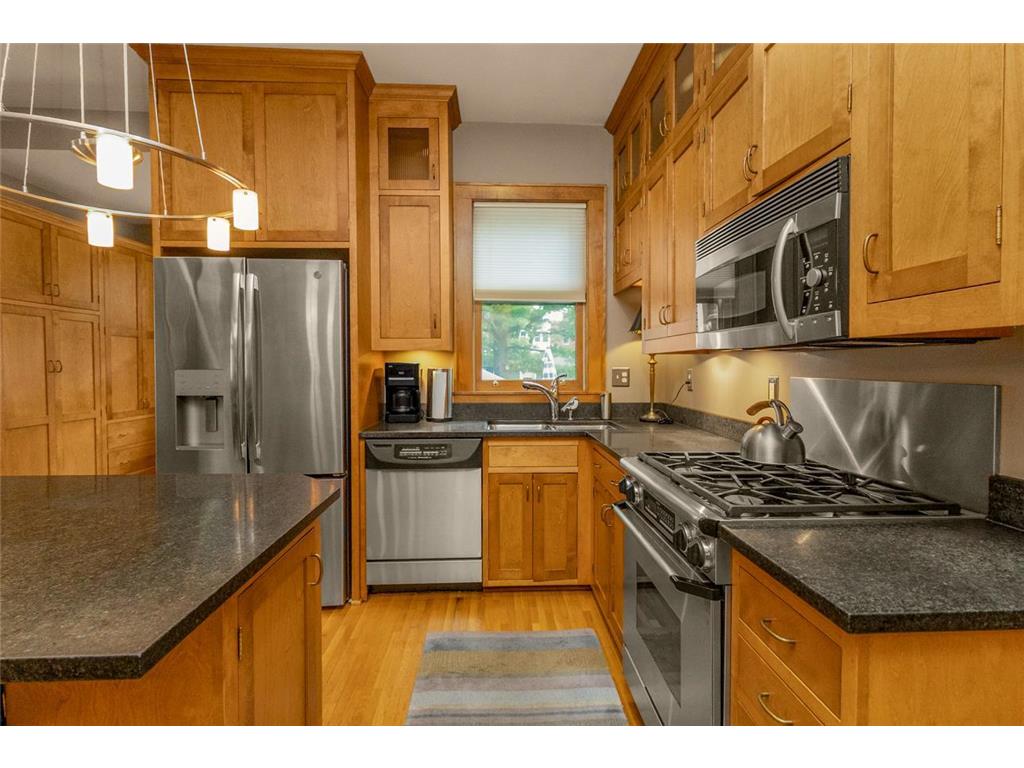 1825 Summit Avenue Saint Paul MN 55105 7035862 image28
