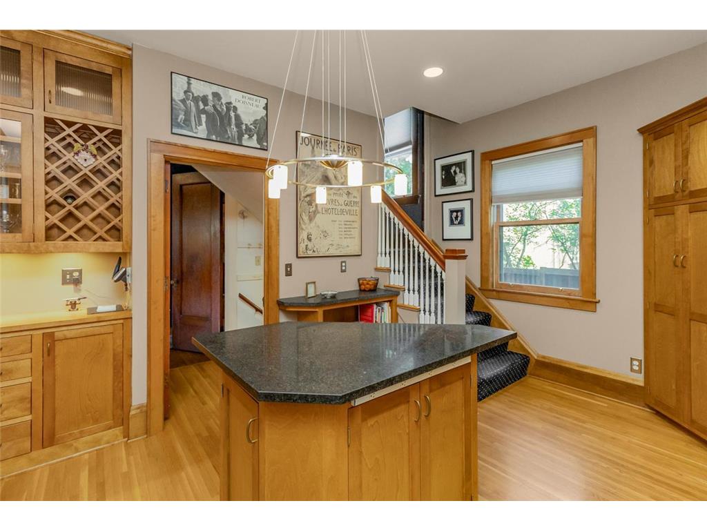 1825 Summit Avenue Saint Paul MN 55105 7035862 image29