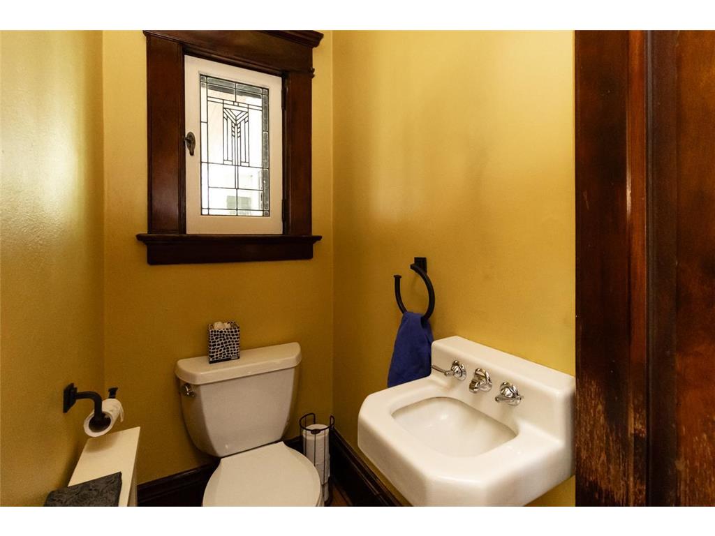 1825 Summit Avenue Saint Paul MN 55105 7035862 image35