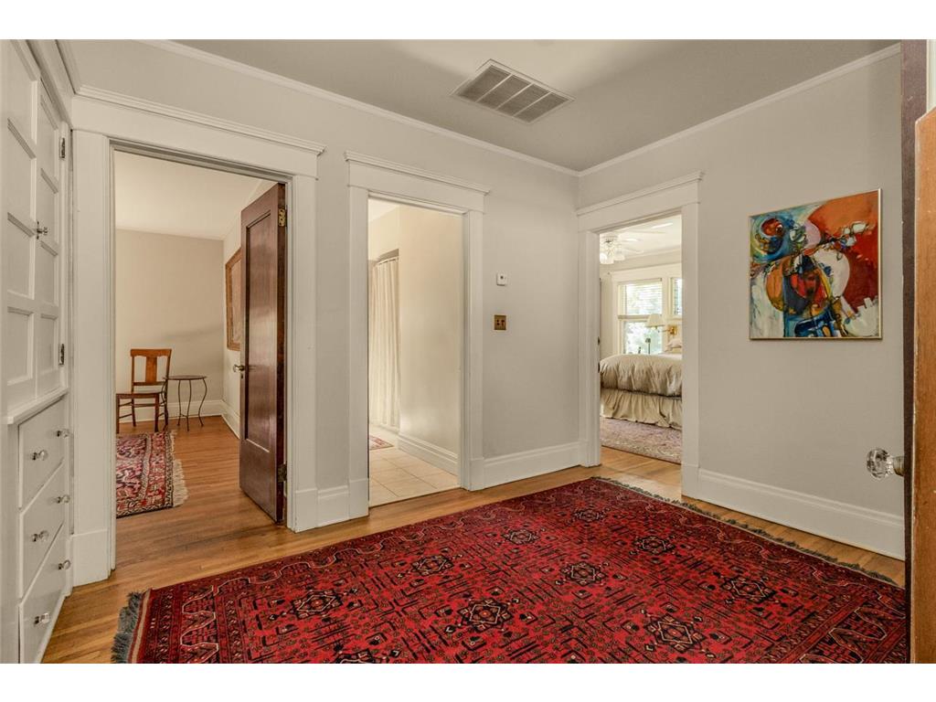 1825 Summit Avenue Saint Paul MN 55105 7035862 image36
