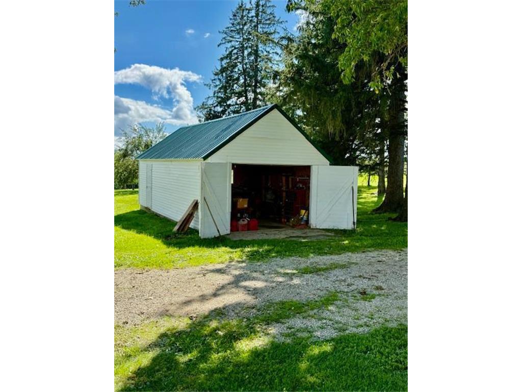 18256 State Hwy 43 Mabel MN 55954 6776610 image19