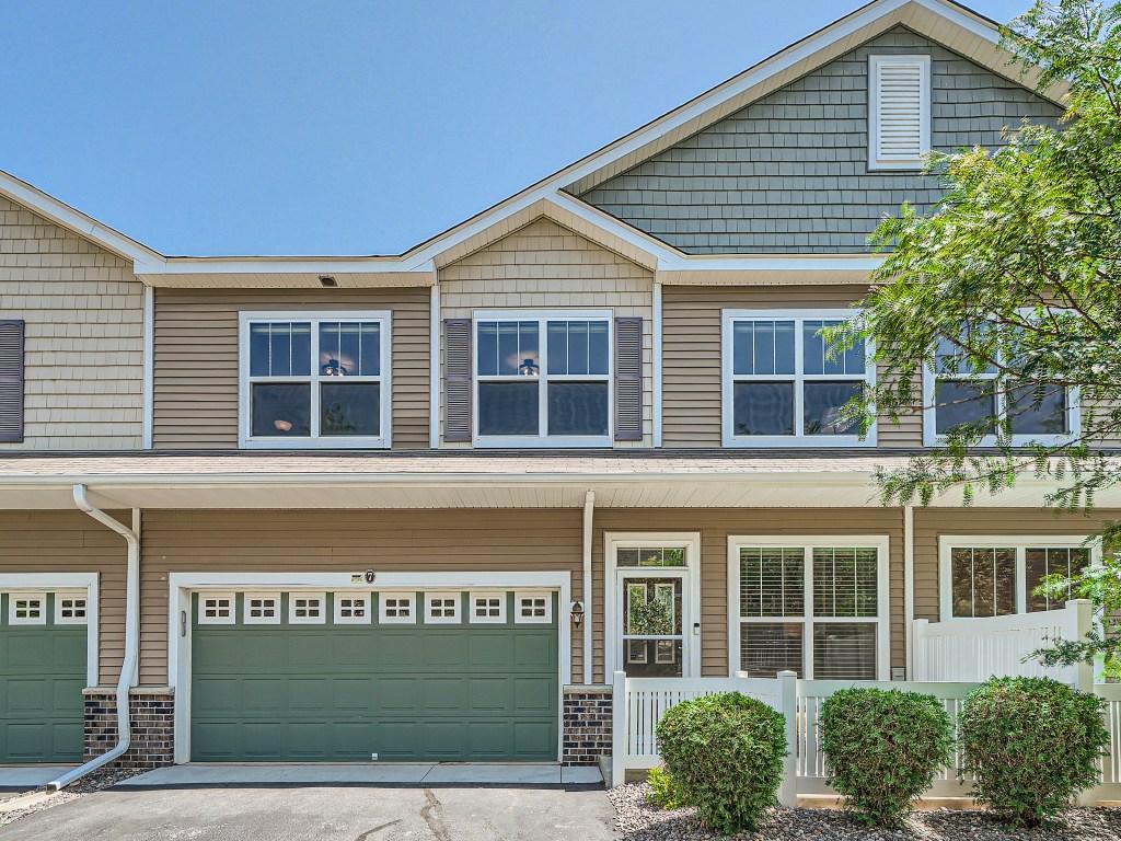 1826 Colonial Lane #7 Chanhassen MN 55317 6404678 image1