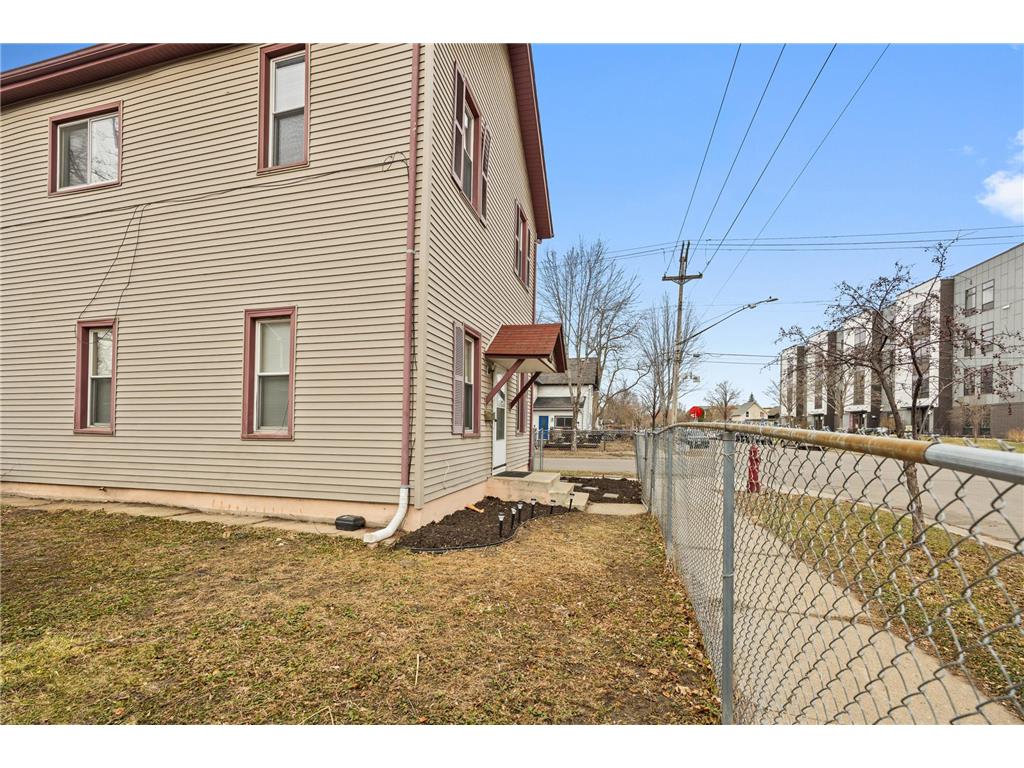 1826 Jackson Street NE Minneapolis MN 55418 7041246 image18