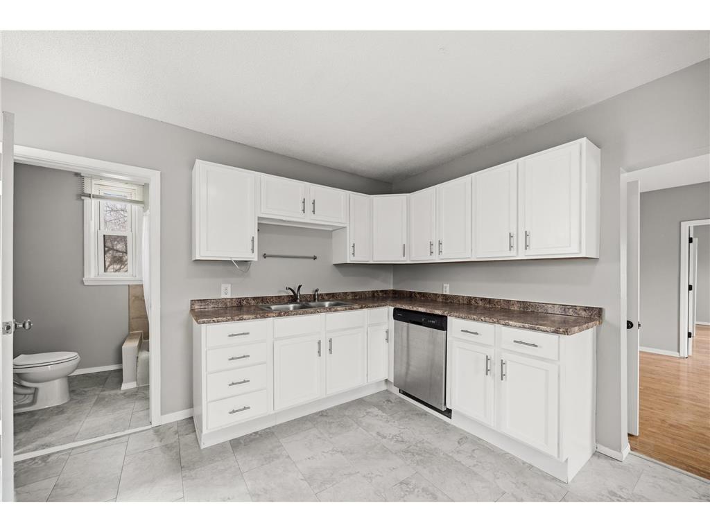 1826 Jackson Street NE Minneapolis MN 55418 7041246 image24